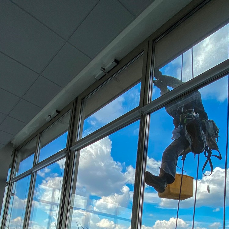Window Cleaning in Pueblo, CO